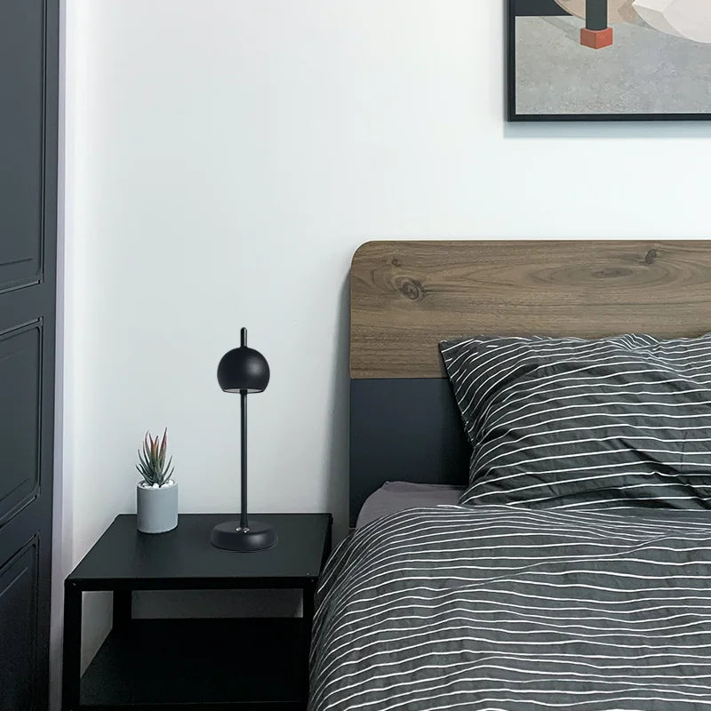 GlowLuxe - Oplaadbare LED Tafellamp, Dimbaar en Draadloos