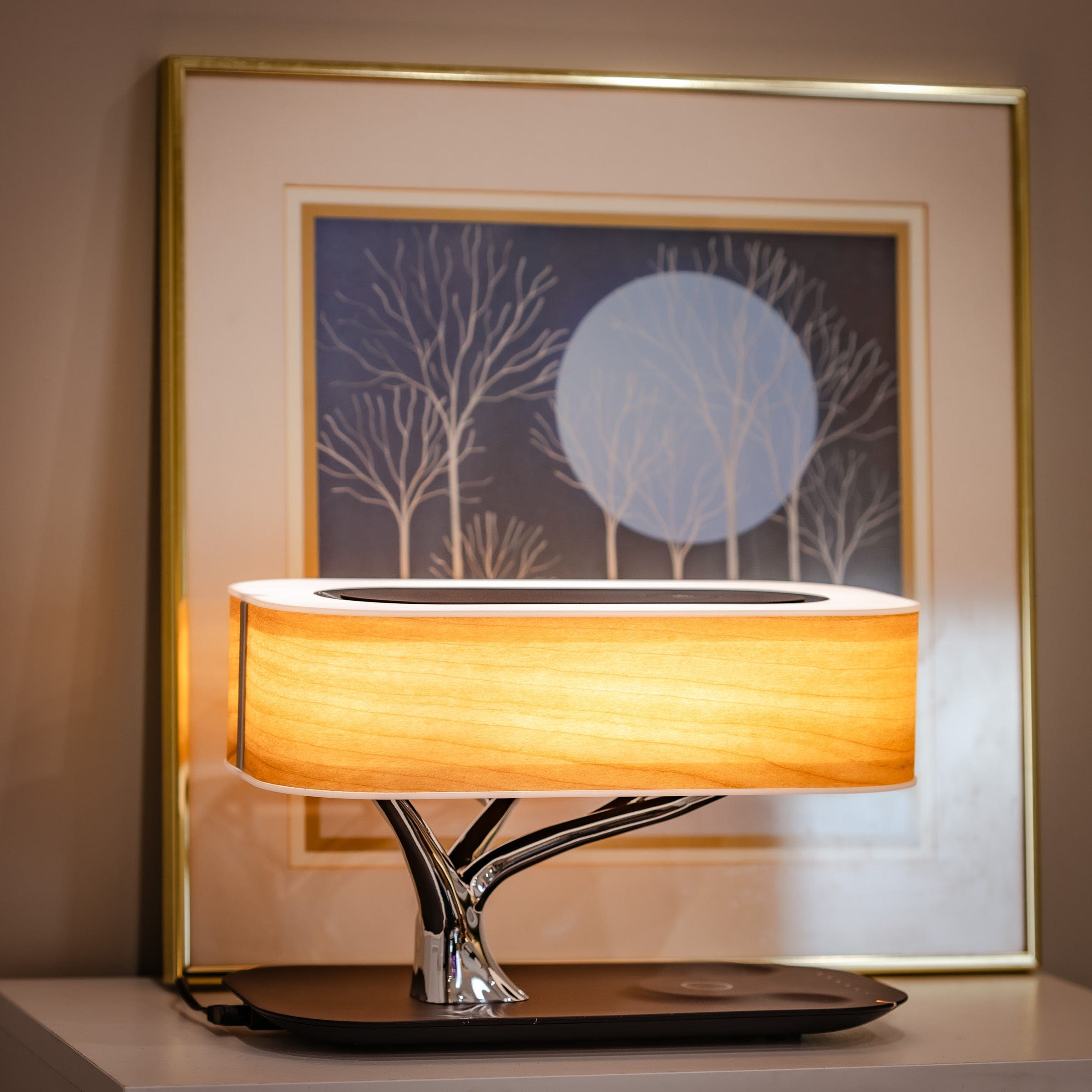 LumeFusion - Moderne Tafellamp met Draadloos Opladen en Bluetooth Speakers