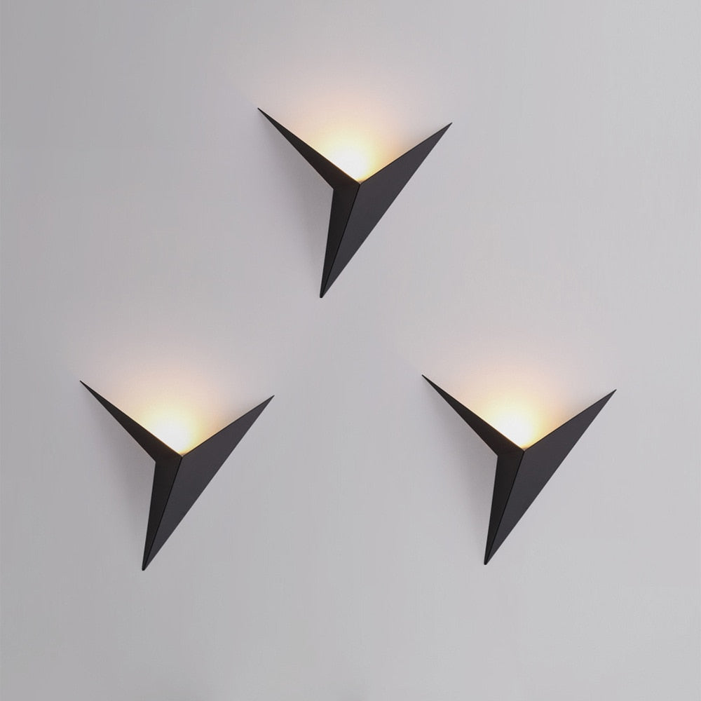 Orr Modern Lámpara de Pared LED Triangular Minimalista Blanco/Negro Metal