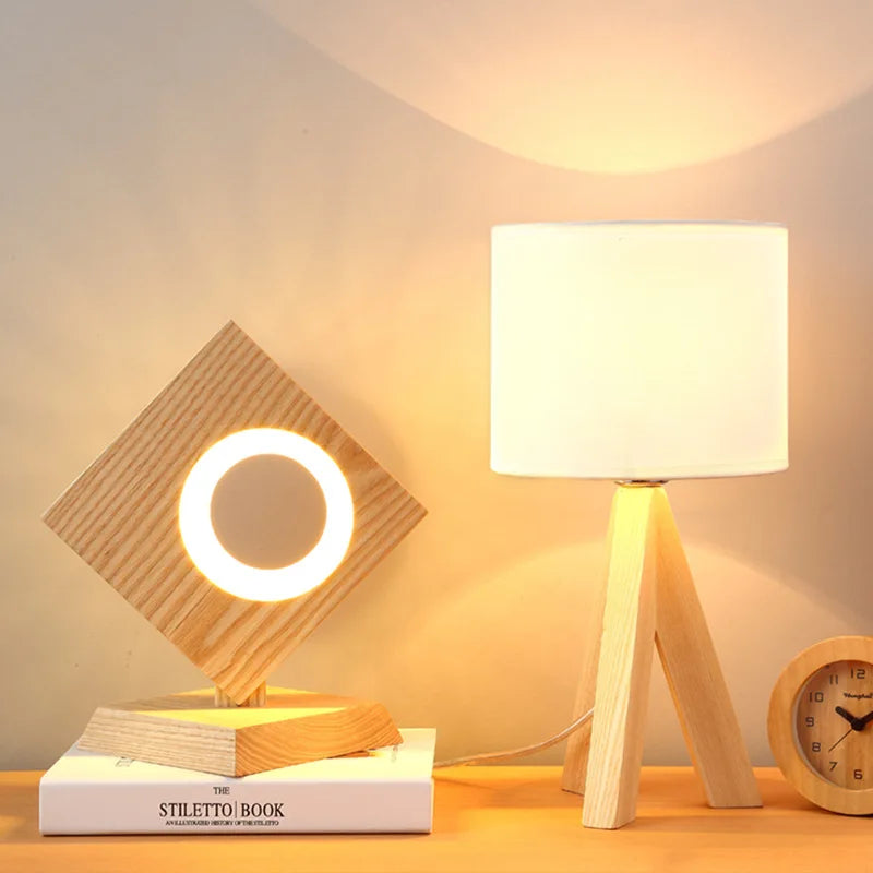EcoLight - Lámpara de Mesa de Madera con Diseño Moderno