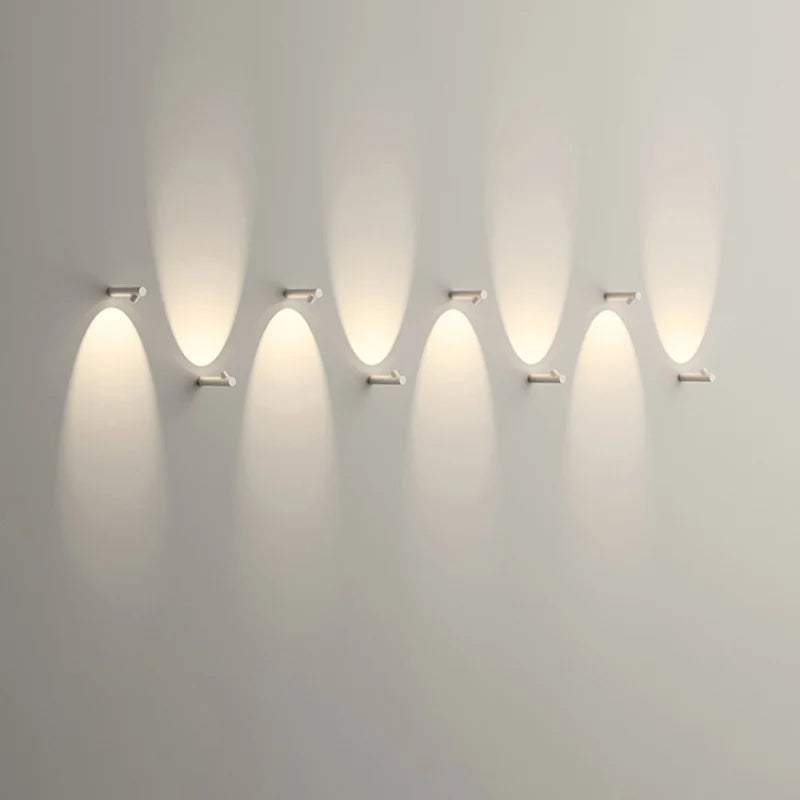 LumiEdge - Modern LED Wall Lamp for Outdoor Use, Weatherproof & Dimmable