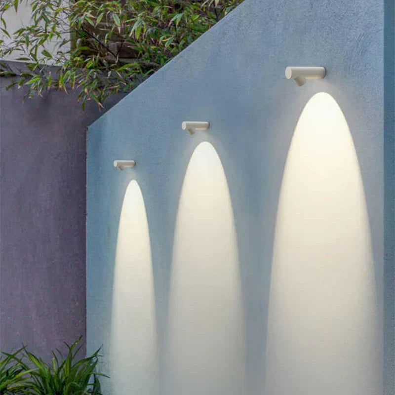 LumiEdge - Modern LED Wall Lamp for Outdoor Use, Weatherproof & Dimmable