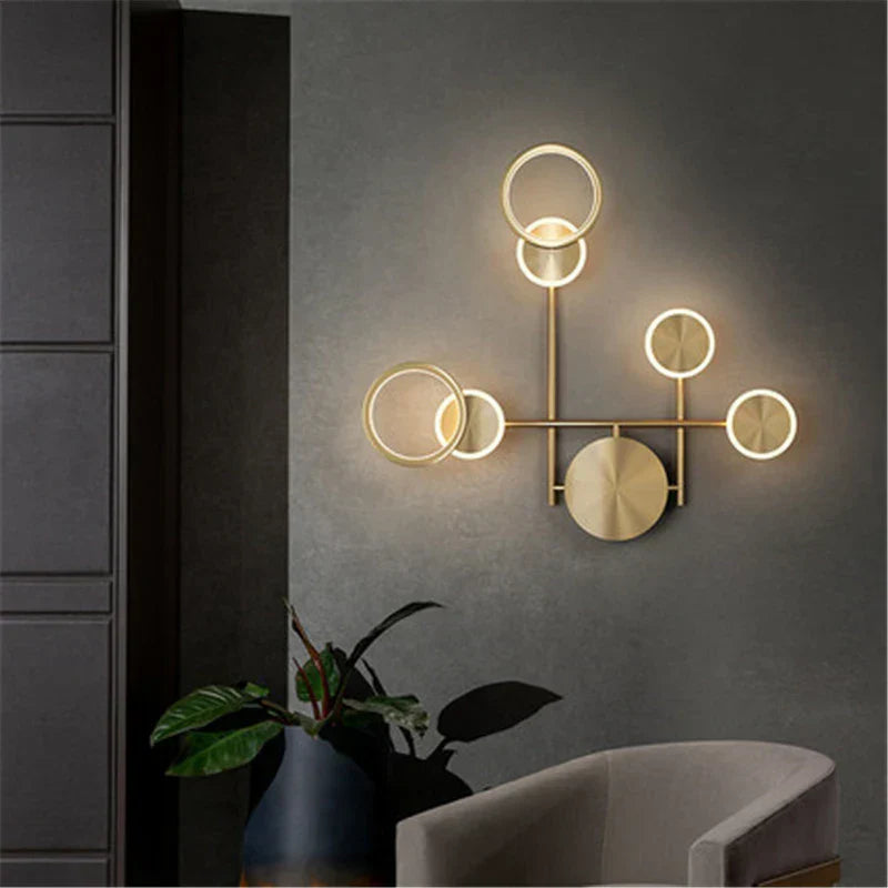 GlowCraft – Lámpara de pared LED moderna en dorado para sala de estar y pasillo