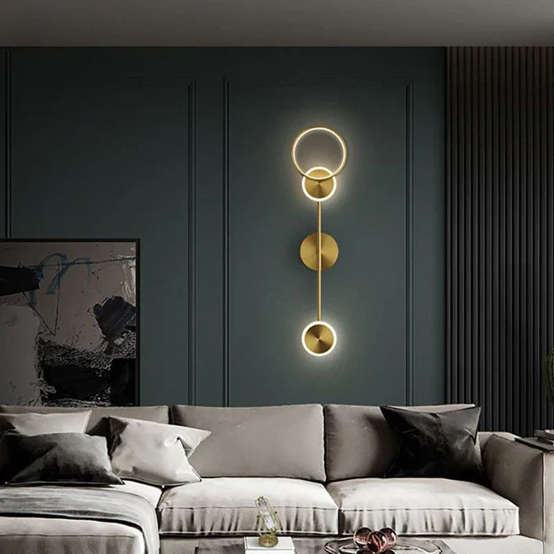 GlowCraft – Lámpara de pared LED moderna en dorado para sala de estar y pasillo