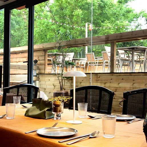 LumiTouch - Draadloze LED Tafellamp met Touch & Dimfunctie, Moderne Verlichting