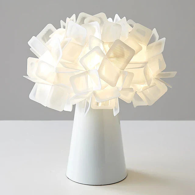 LumiBloom – Lámpara de mesa LED decorativa con diseño único