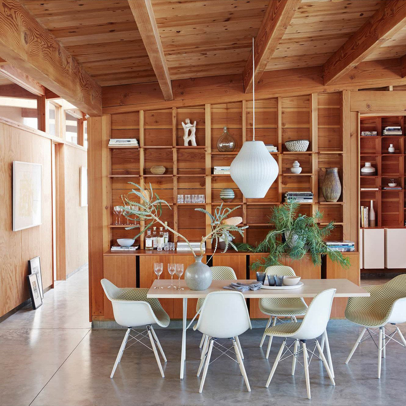 NordicGlow - Modern White Pendant Lamp in Scandinavian Style for Living and Dining Room
