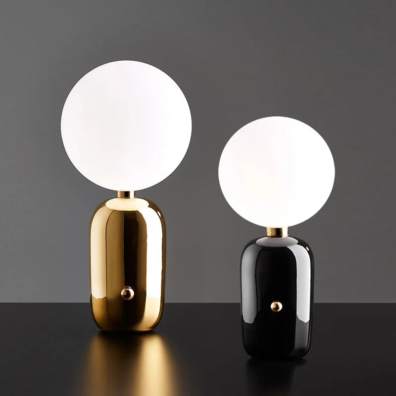 LumeSphere – Scandinavische Tafellamp met Modern Design voor Woon- en Slaapkamer