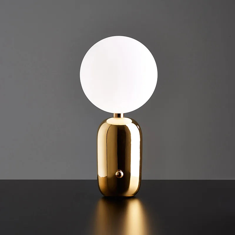 LumeSphere – Scandinavische Tafellamp met Modern Design voor Woon- en Slaapkamer
