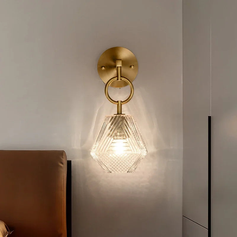 BrassGlow - Moderne Glazen Wandlamp in Vintage Stijl