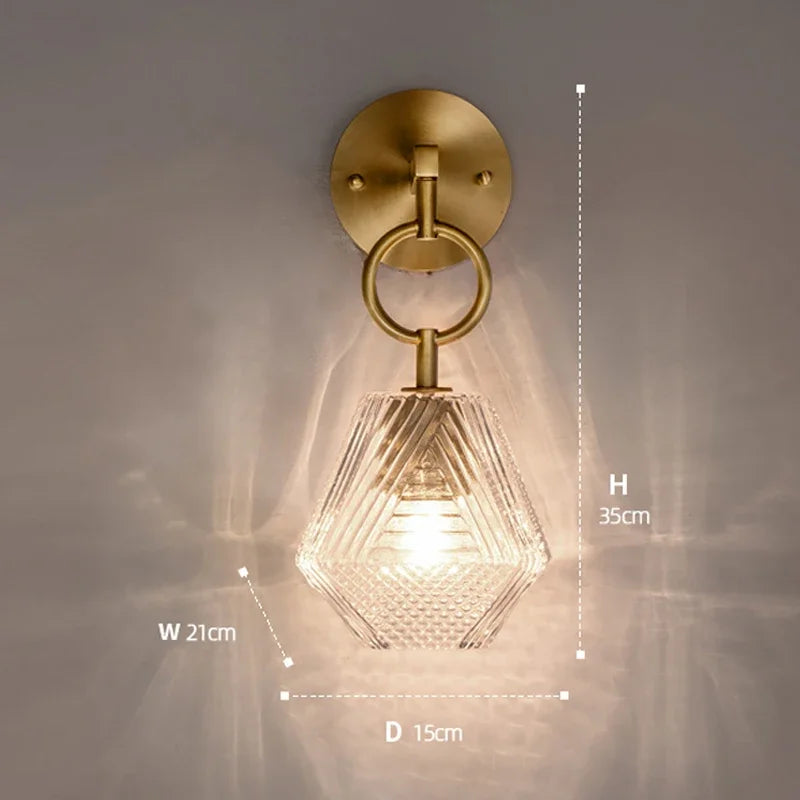 BrassGlow - Moderne Glazen Wandlamp in Vintage Stijl