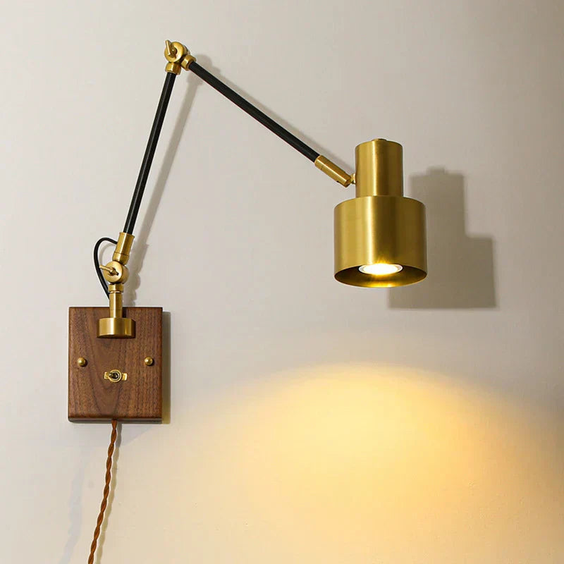LightCraft - Lámpara de Pared Vintage Ajustable de Latón y Madera