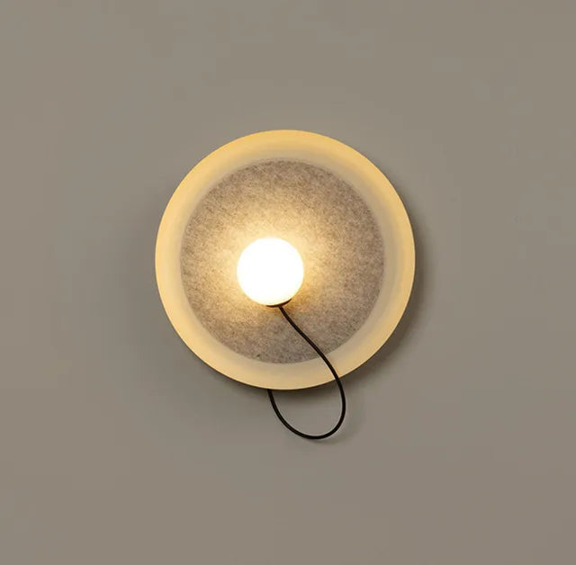FrostyLuxe – Lampada da parete LED scandinava per un'illuminazione elegante