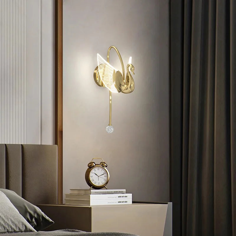 SereneSwan – Elegante Sierlijke Wandlamp voor Luxe Interieurs