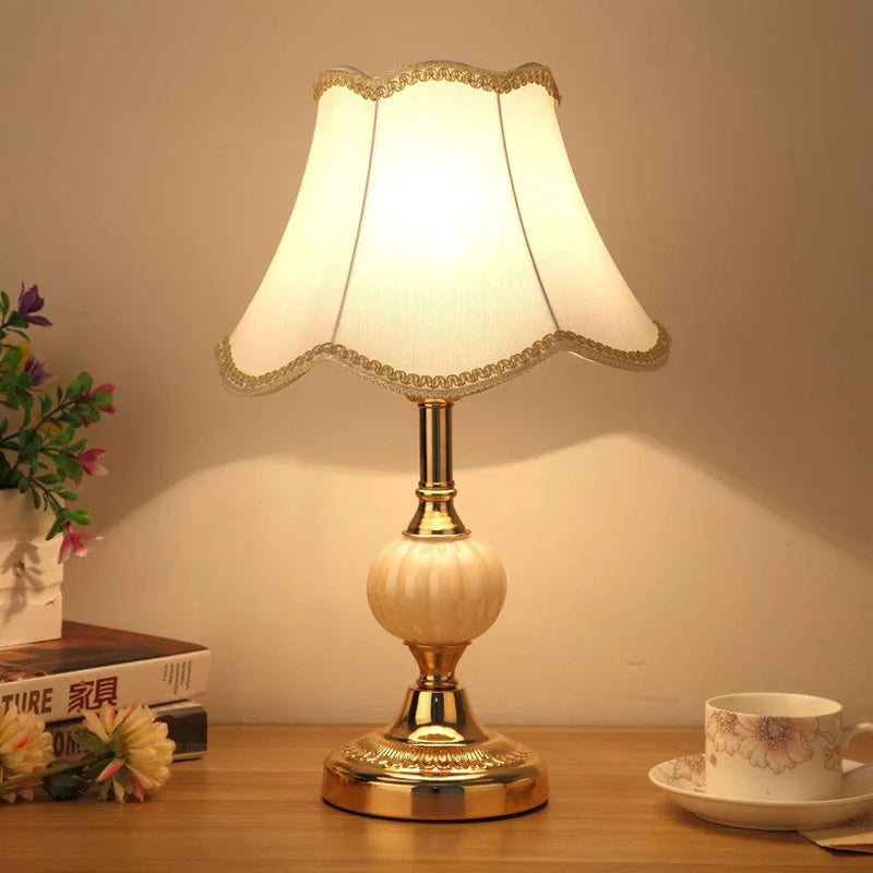 NordicRetro – Vintage Tafellamp met Tijdloos Design
