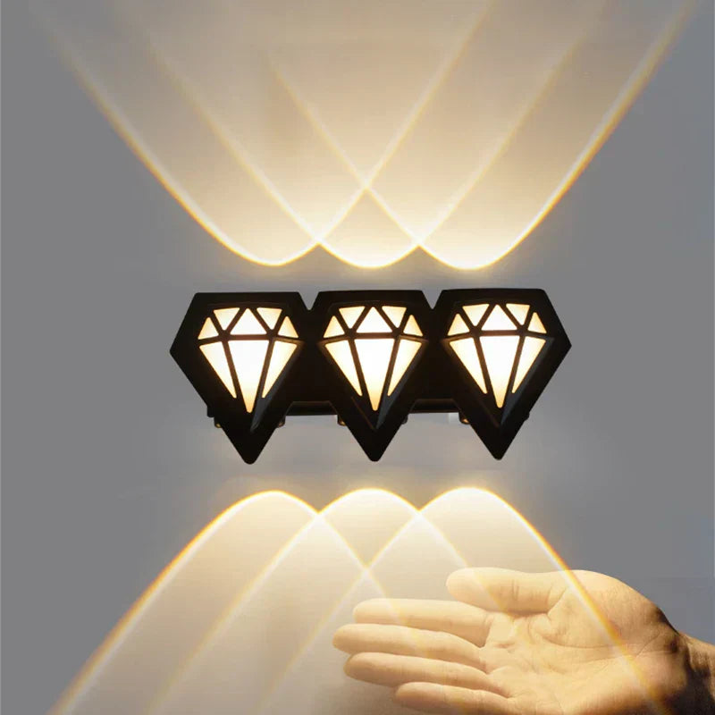 LumiDiamond – LED Wall Lamp for Outdoor Use in Diamond Design – Weatherproof & Decorative