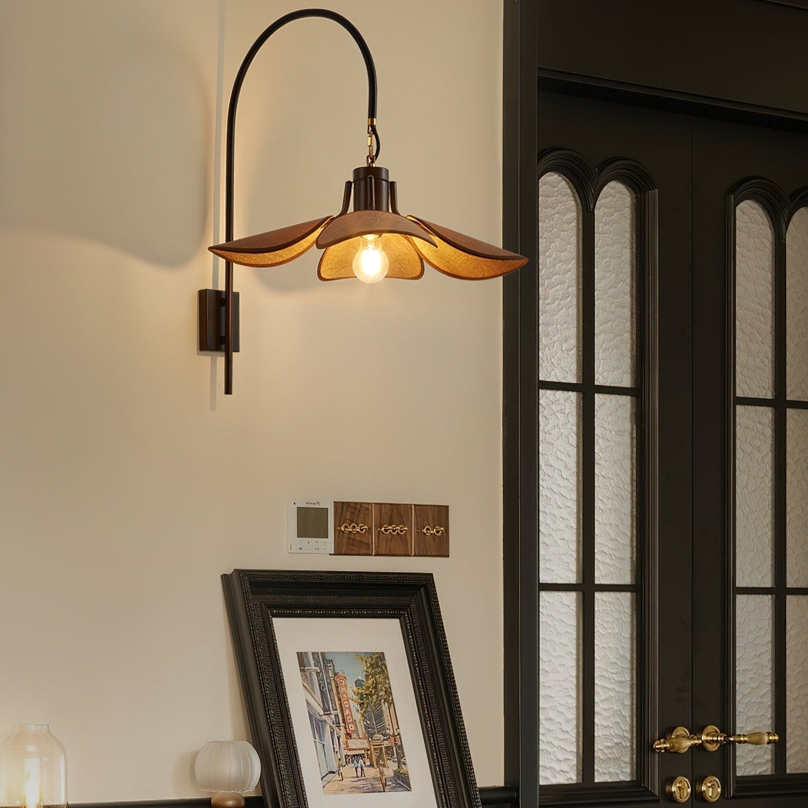 FloraLume – Lámpara de pared con forma de flor para iluminación elegante