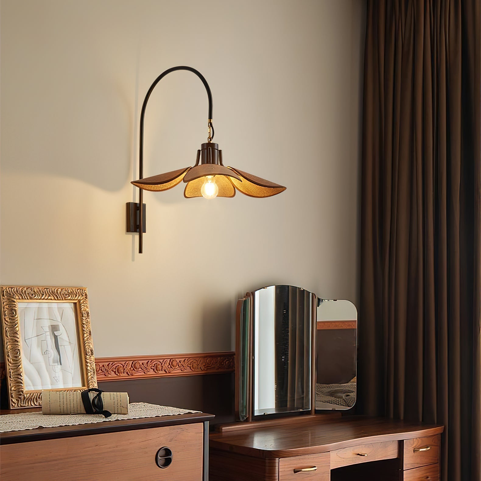 FloraLume – Lámpara de pared con forma de flor para iluminación elegante