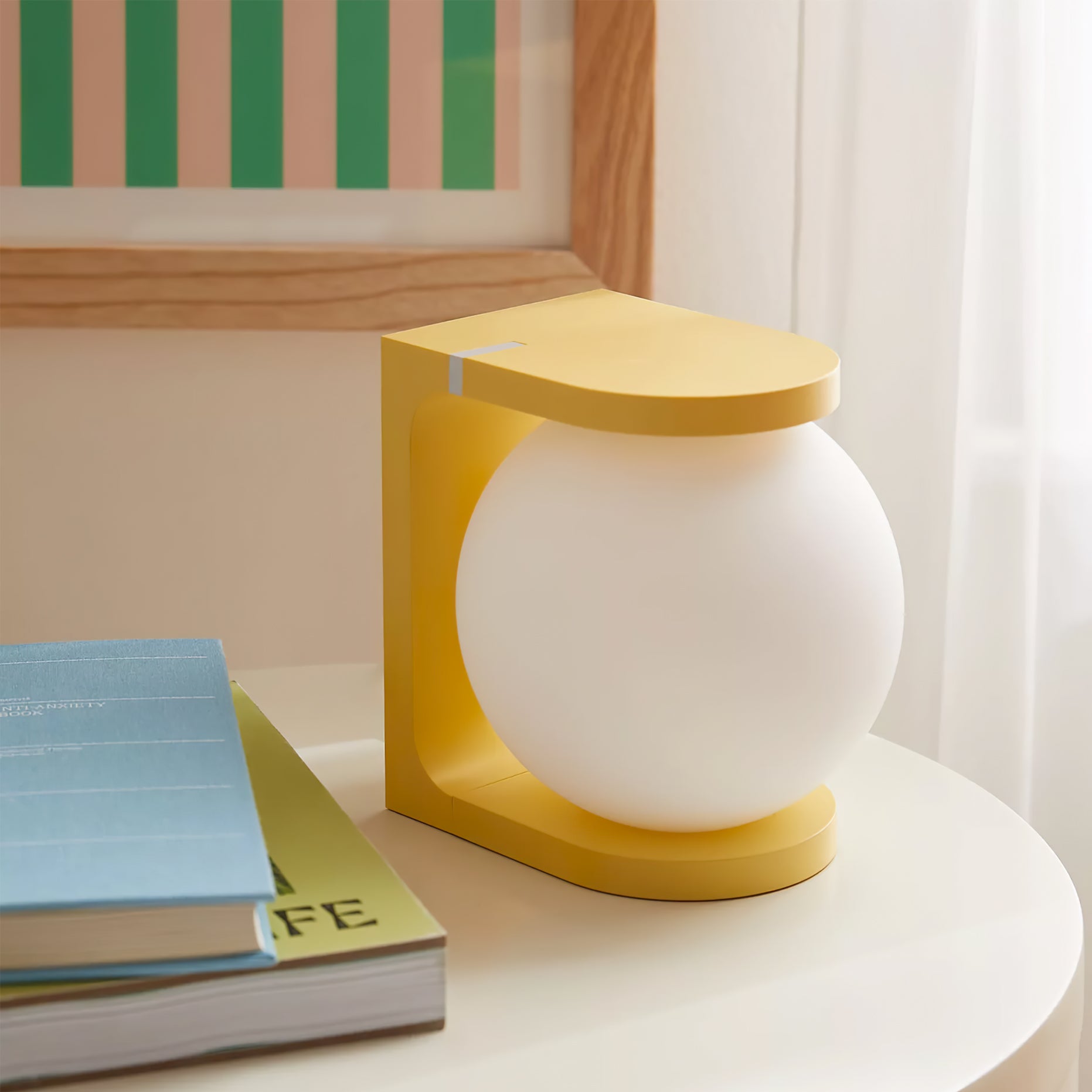 LumiCharge - Draadloze Oplaadbare LED Tafellamp met Boekensteun