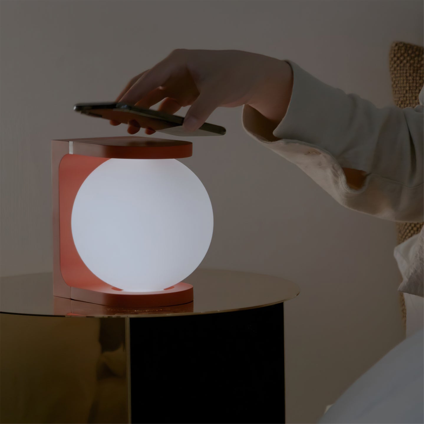 LumiCharge - Draadloze Oplaadbare LED Tafellamp met Boekensteun