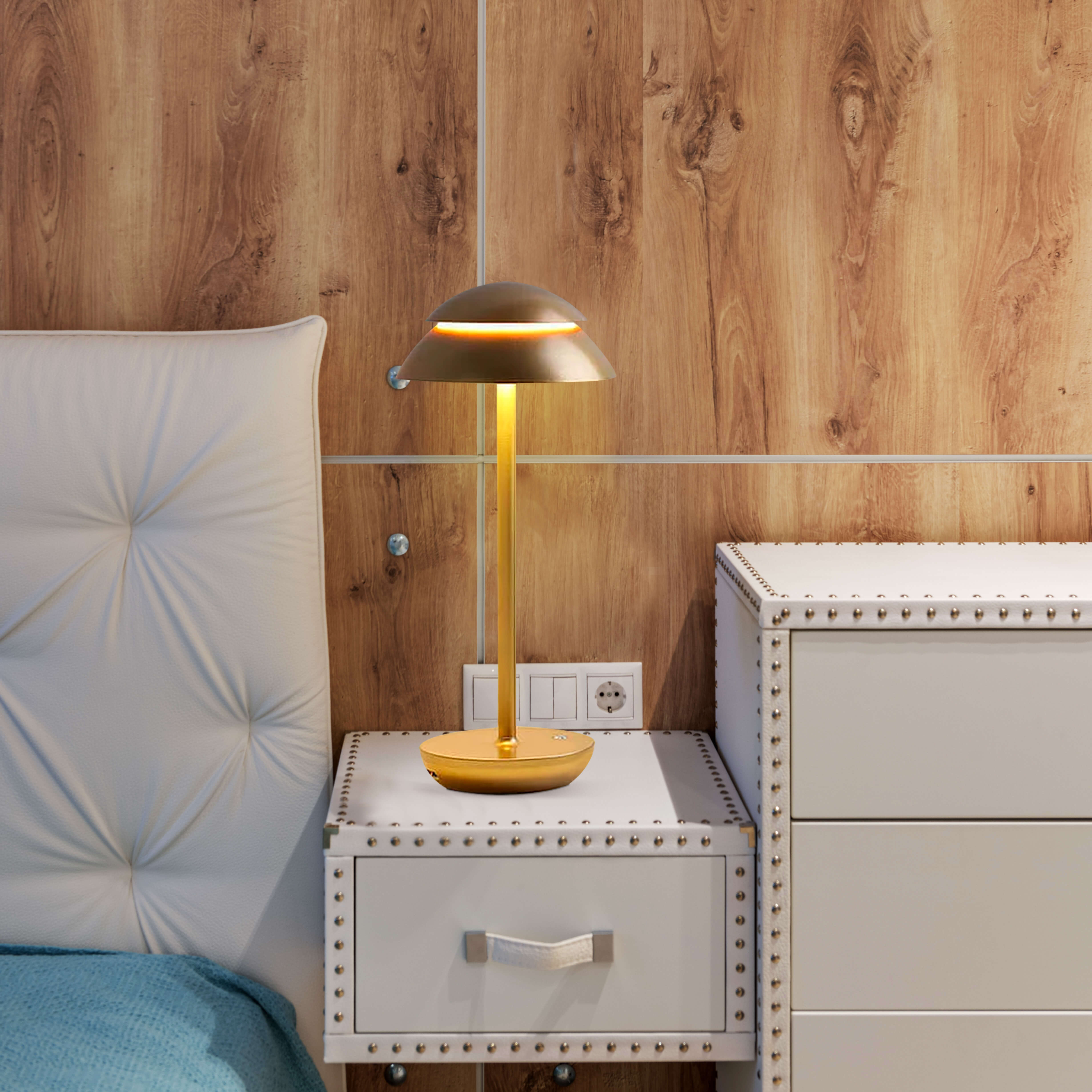 IllumiTouch Wireless Table Lamp