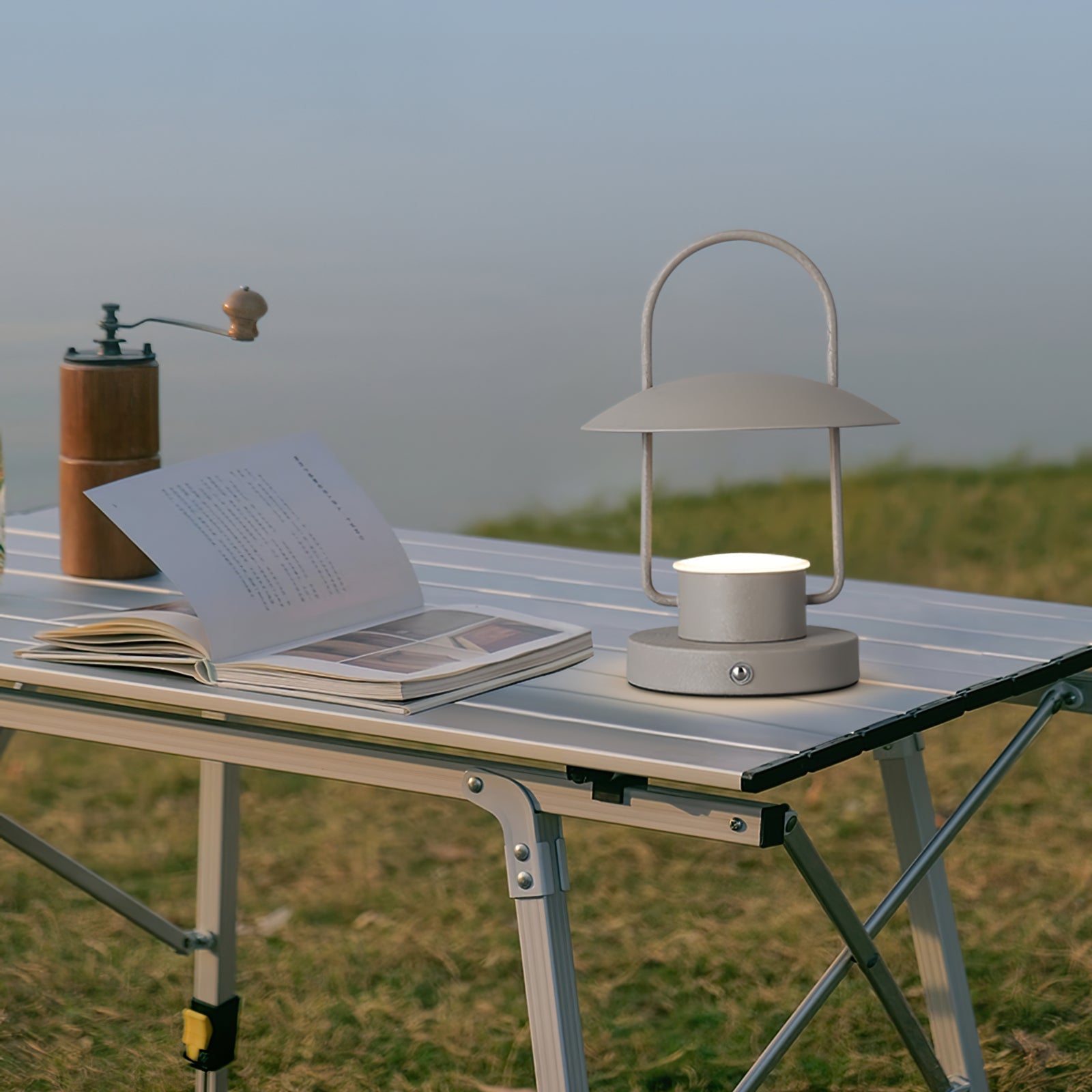 LumiGo - Lámpara de mesa LED portátil con batería recargable