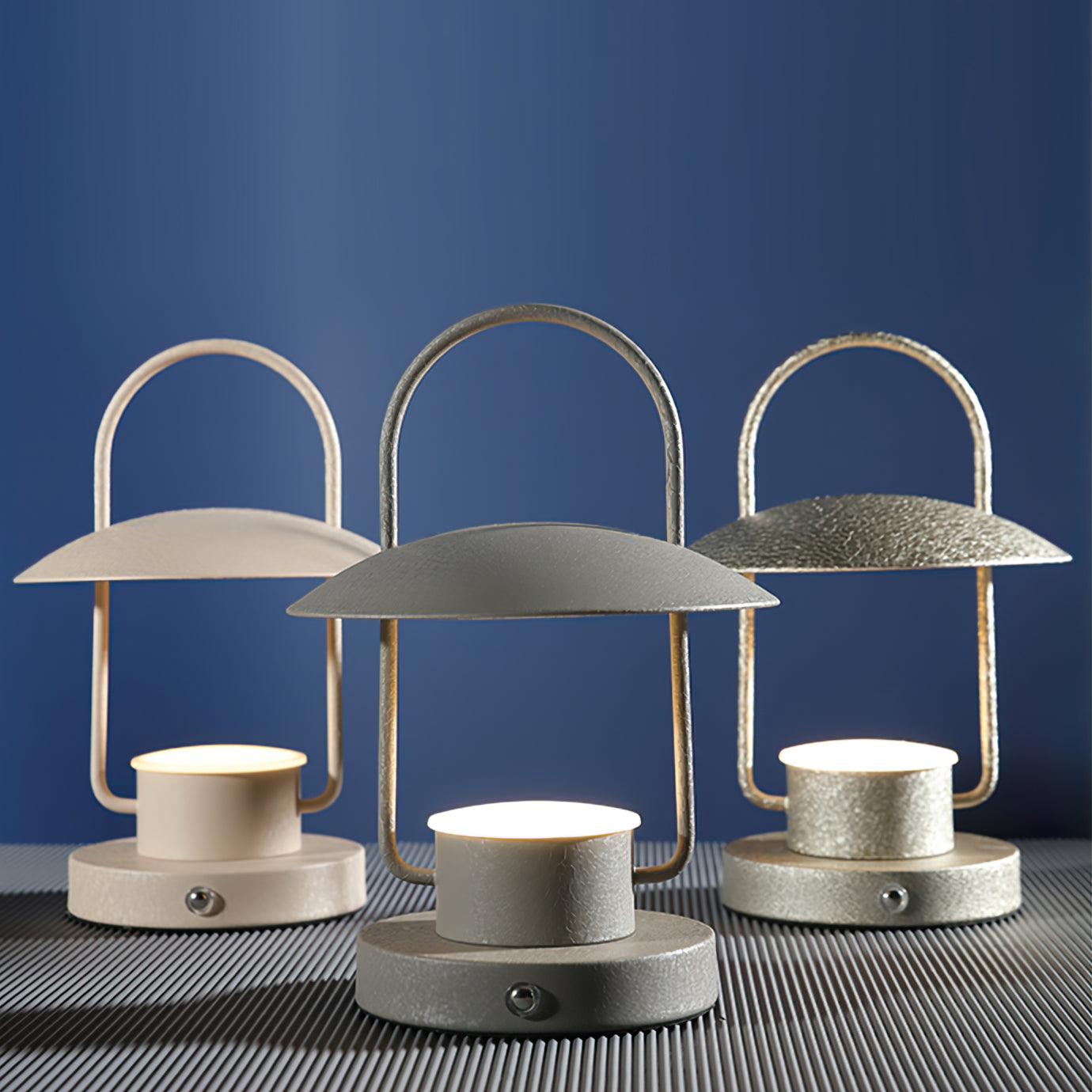 LumiGo - Lámpara de mesa LED portátil con batería recargable