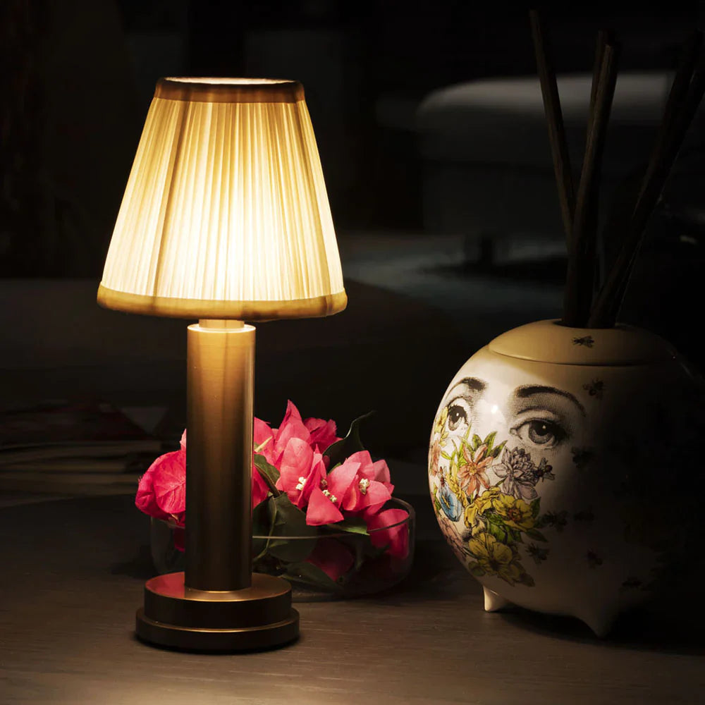 Wireless Table Lamp