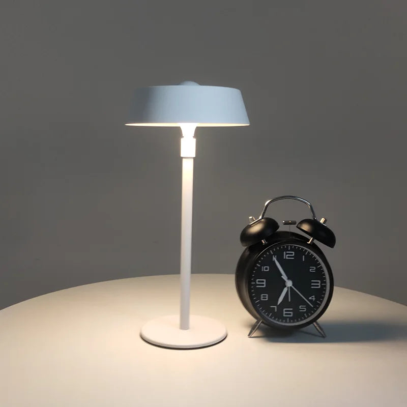 LumiTouch – Lámpara de mesa moderna con sensor y luz LED