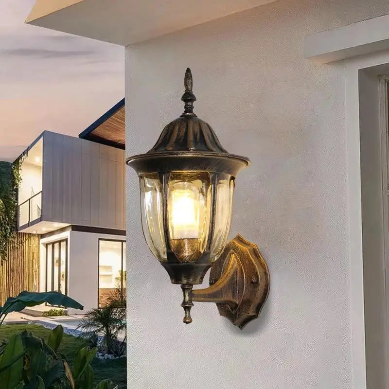 LumiRetro - Vintage Outdoor Wall Lamp – Timeless Retro Lantern for Home, Garden, and Terrace