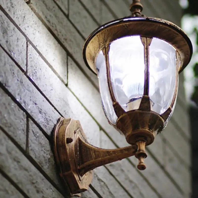 LumiRetro - Vintage Outdoor Wall Lamp – Timeless Retro Lantern for Home, Garden, and Terrace