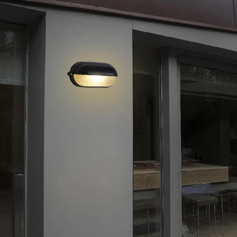 LumiSteel - Lampada da Parete LED Industriale Impermeabile per Esterni – Illuminazione Robusta per Condizioni Meteo Estreme