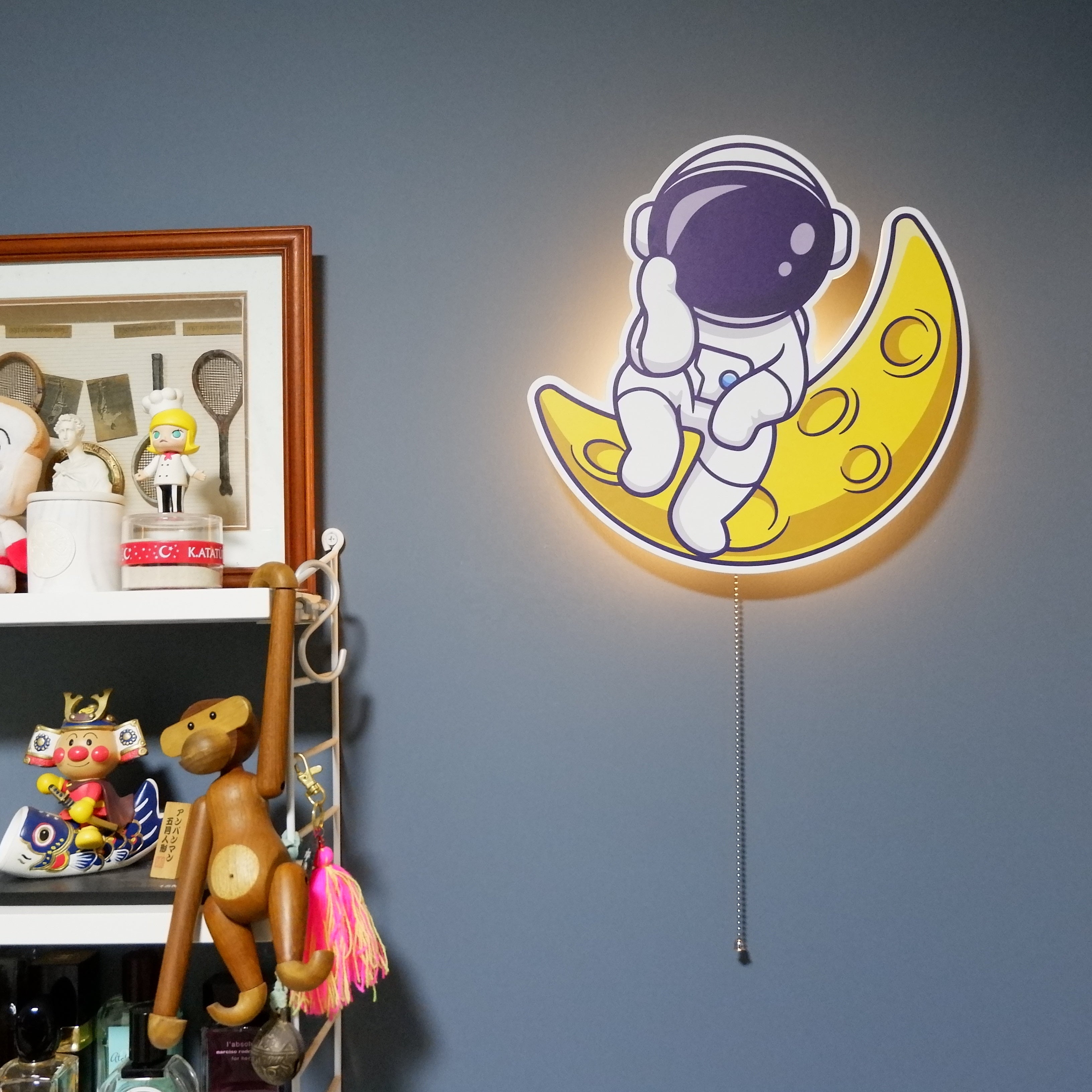 GalaxyGlow – Astronaut Wandlamp voor Kinderkamers
