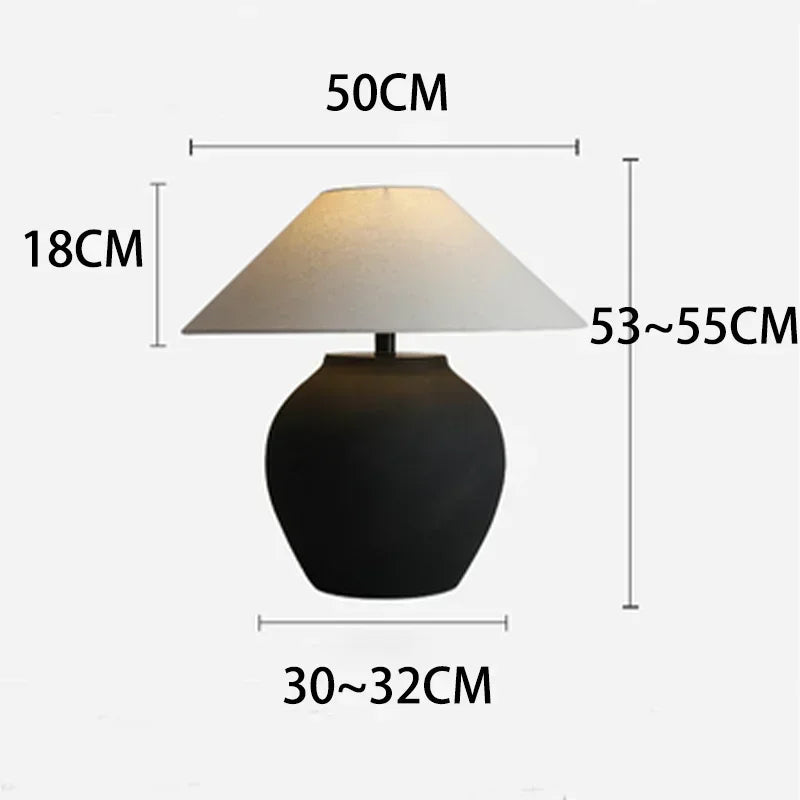 LumeVase – Lámpara de mesa cerámica con diseño minimalista