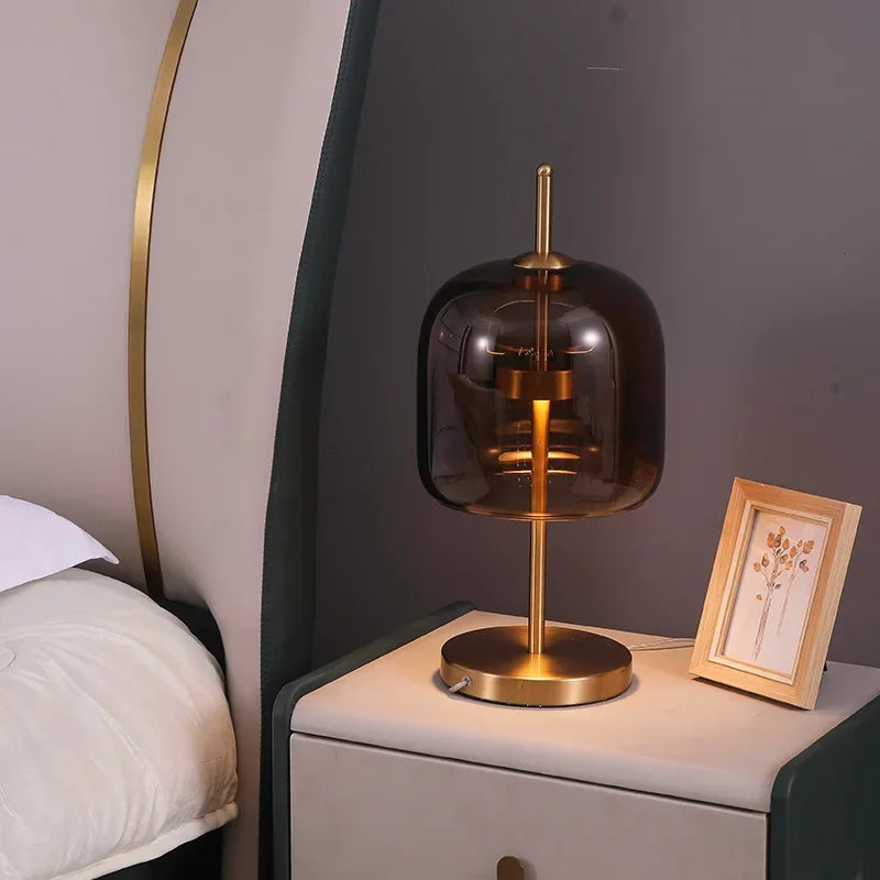 LumiGlass - Lámpara de mesa de vidrio moderna | Elegante luz nocturna LED para dormitorio y sala de estar