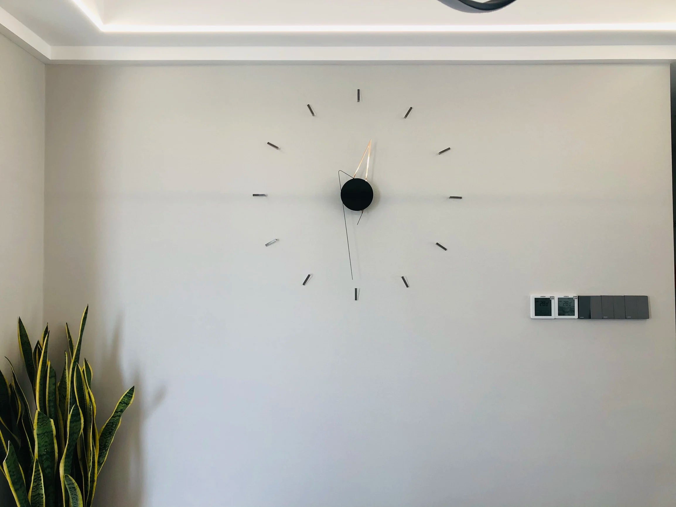 ModernArt - DIY Silent Wall Clock for Minimalist Design