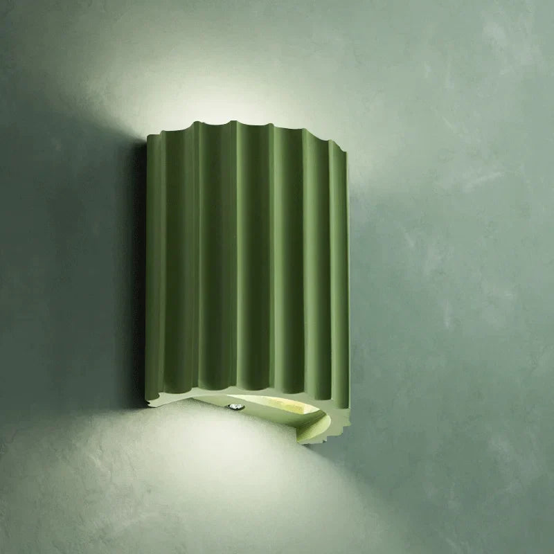 LuxaLicht - Stylish wall lamps made of resin