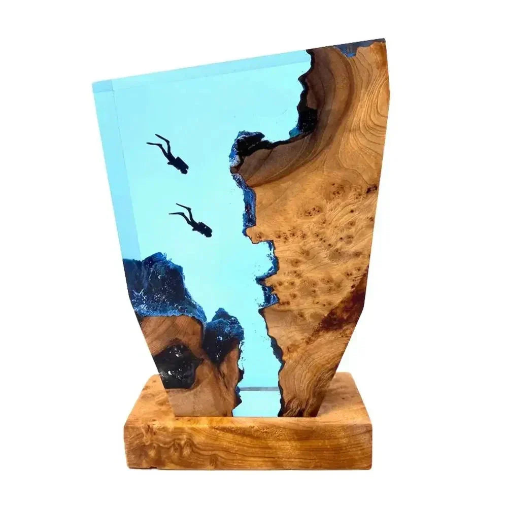 OceanGlow - Lámpara de mesa LED Ocean Diver – Lámpara de madera epoxi con diseño marítimo