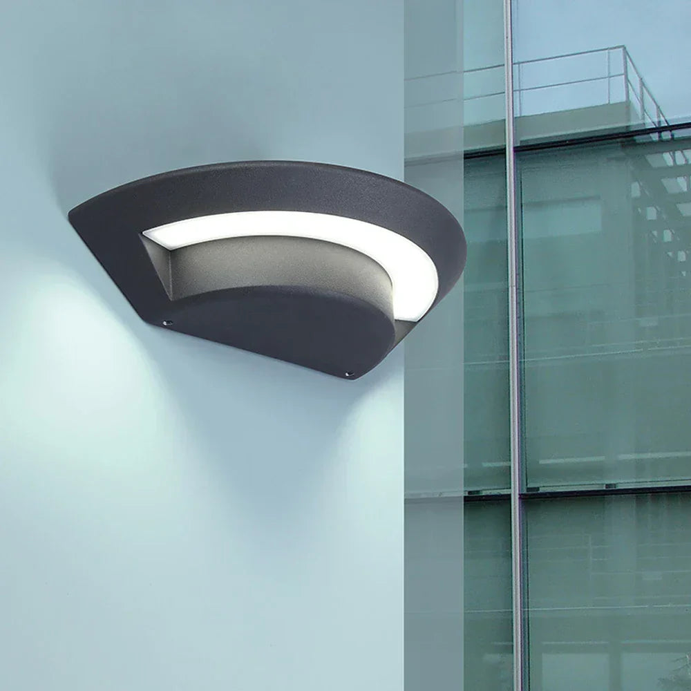 LumiWall – Modern LED Outdoor Wall Lamp for Garden & Terrace – Weatherproof & Energy Efficient