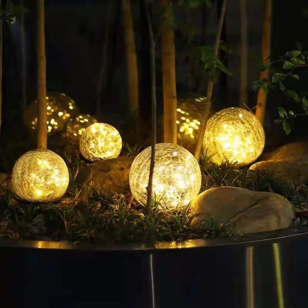 GlowSphere - Lampade da giardino solari a LED con design in vetro rotto