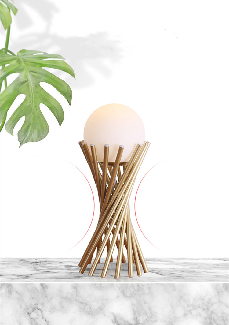 LumiGlobe - Moderne Gouden Tafellamp met LED Verlichting