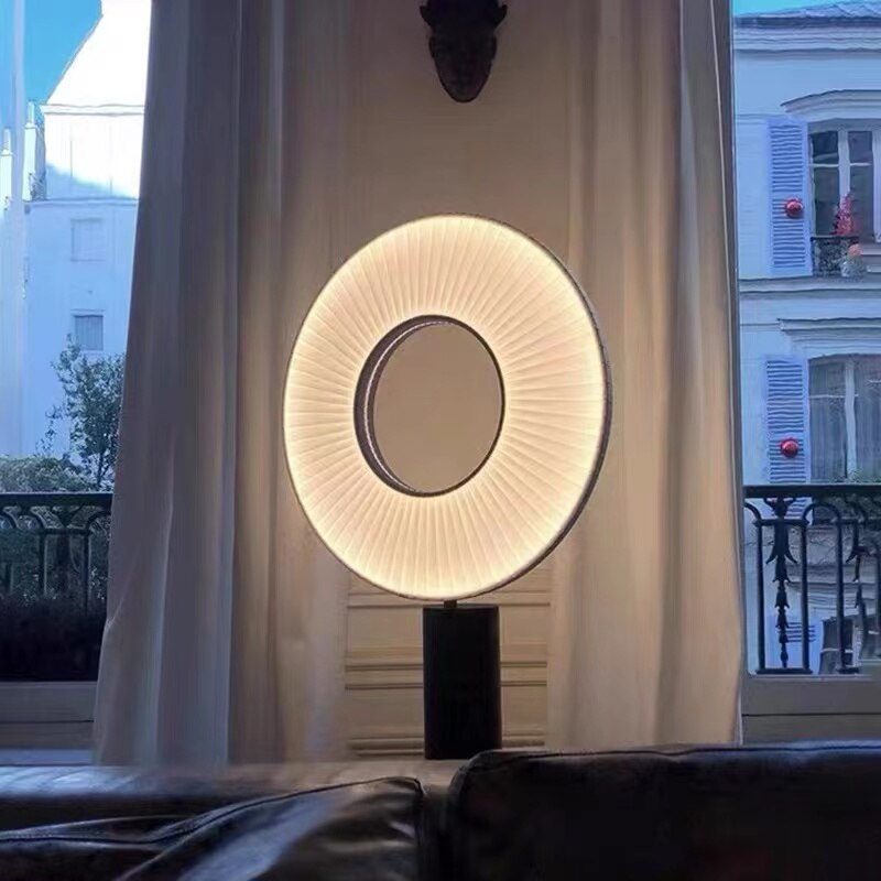 SolarLume - Lámpara de mesa con energía solar y luz LED