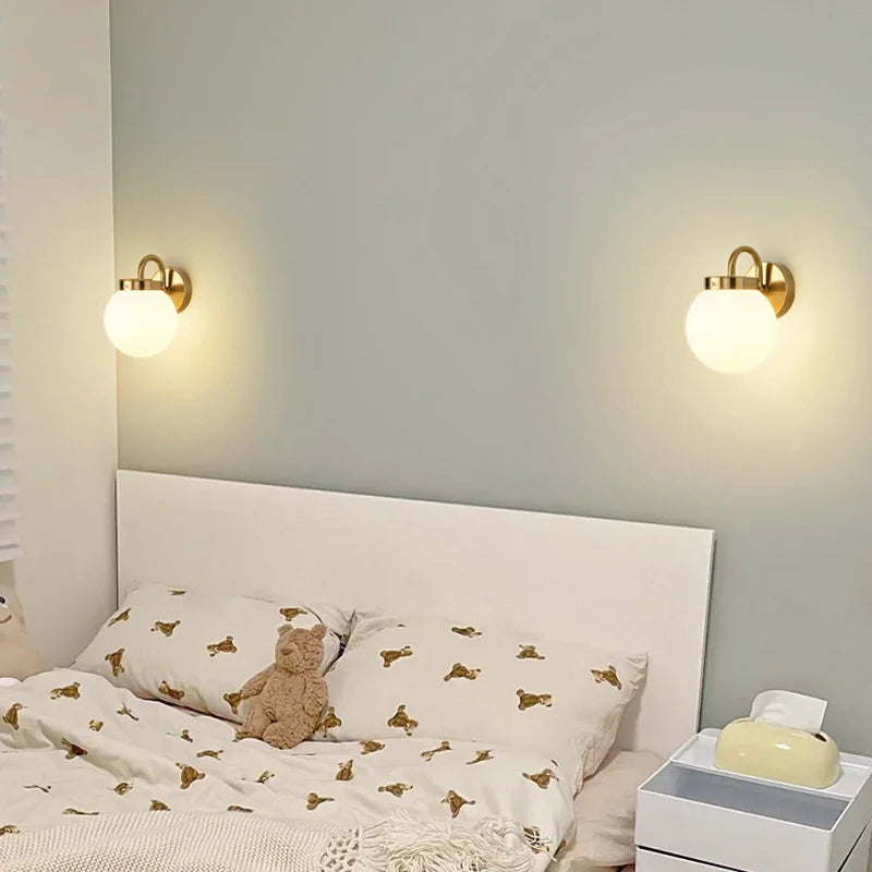 ModernWall - Lámpara de Pared LED Nórdica con Pantalla de Cristal para Iluminación Ambiental Interior
