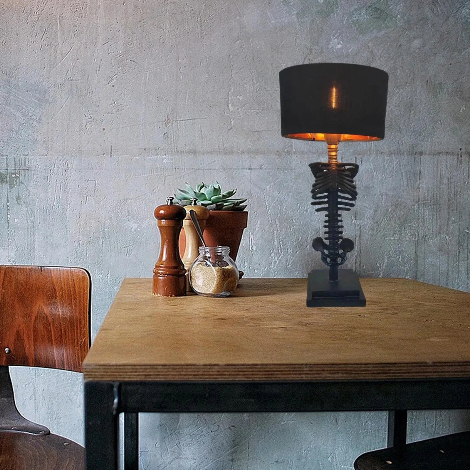 Lámpara de mesa esqueleto gótica
