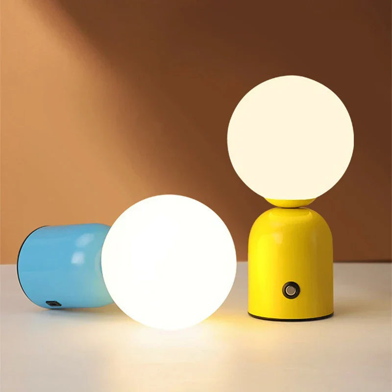 GlowLuxe - Oplaadbare LED Tafellantaarn, Draadloos en Dimbaar