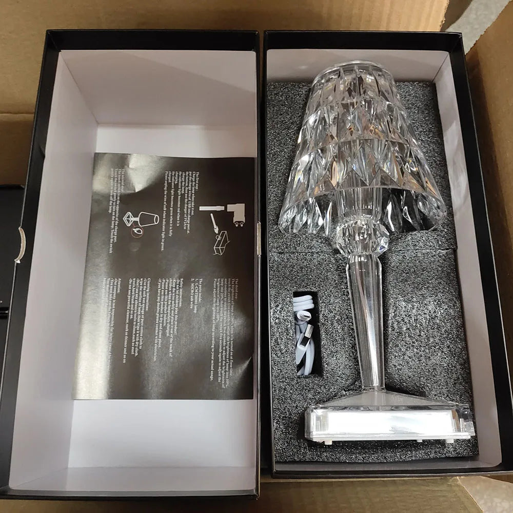 CrystalGlow - Dimbare Acryl Tafellamp met Luxe Lichtspel voor Woon- & Slaapkamer