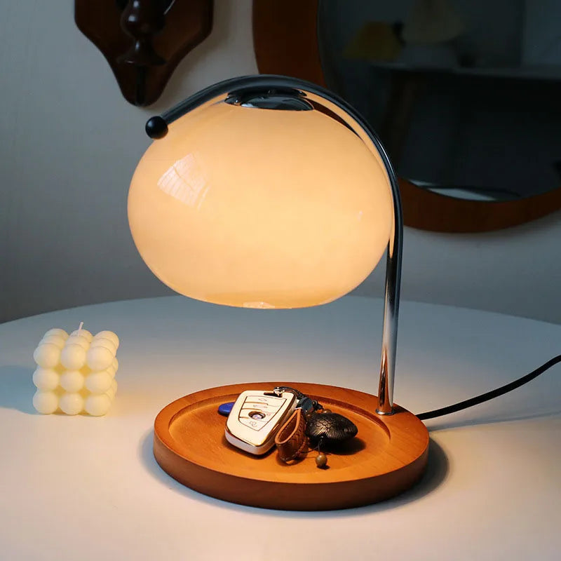 RetroGlaze - Vintage Tafellamp met Handgemaakte Glazuurafwerking