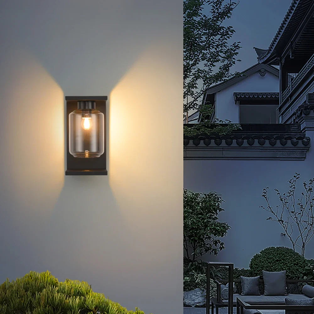 SolarClassic – Classic Solar Wall Lamp – Weatherproof & Energy-Efficient Outdoor Lighting
