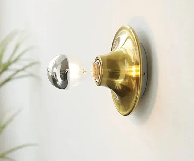 VintageGlow - Retro Wandlamp met LED Spot