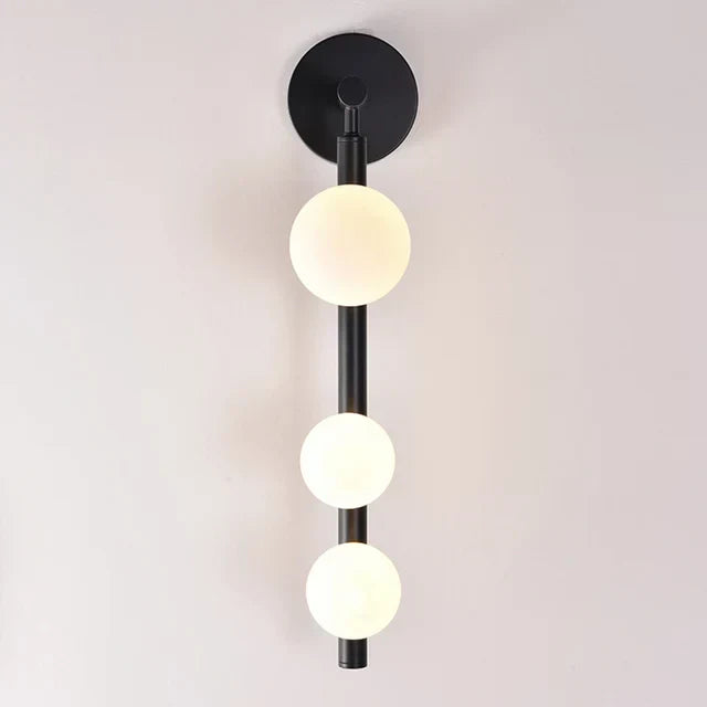 GoldenSphere - Lámpara de pared dorada moderna con esferas de vidrio